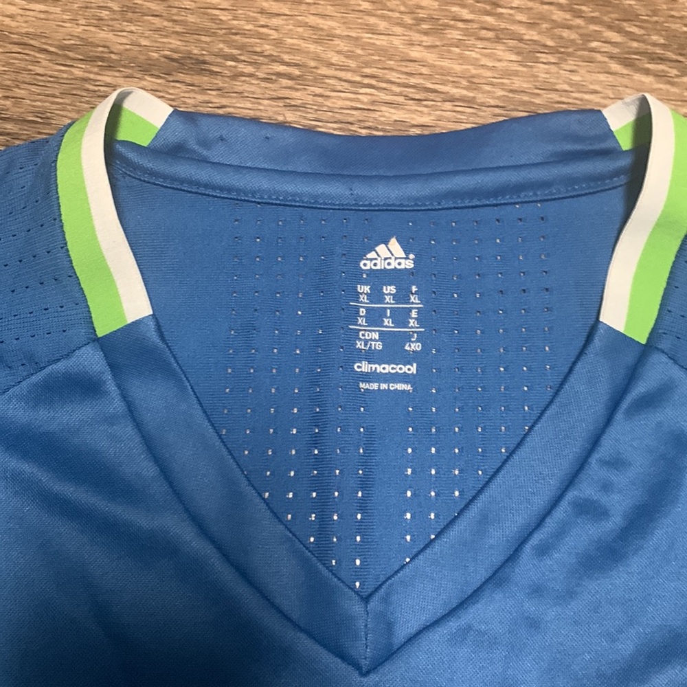 Seattle Sounders soccer jersey - Picture 2 of 7
